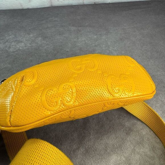 Gucci Embossed Gg Leather Perforated Belt Fanny Sling Bag Yellow - Picture 4 of 13
